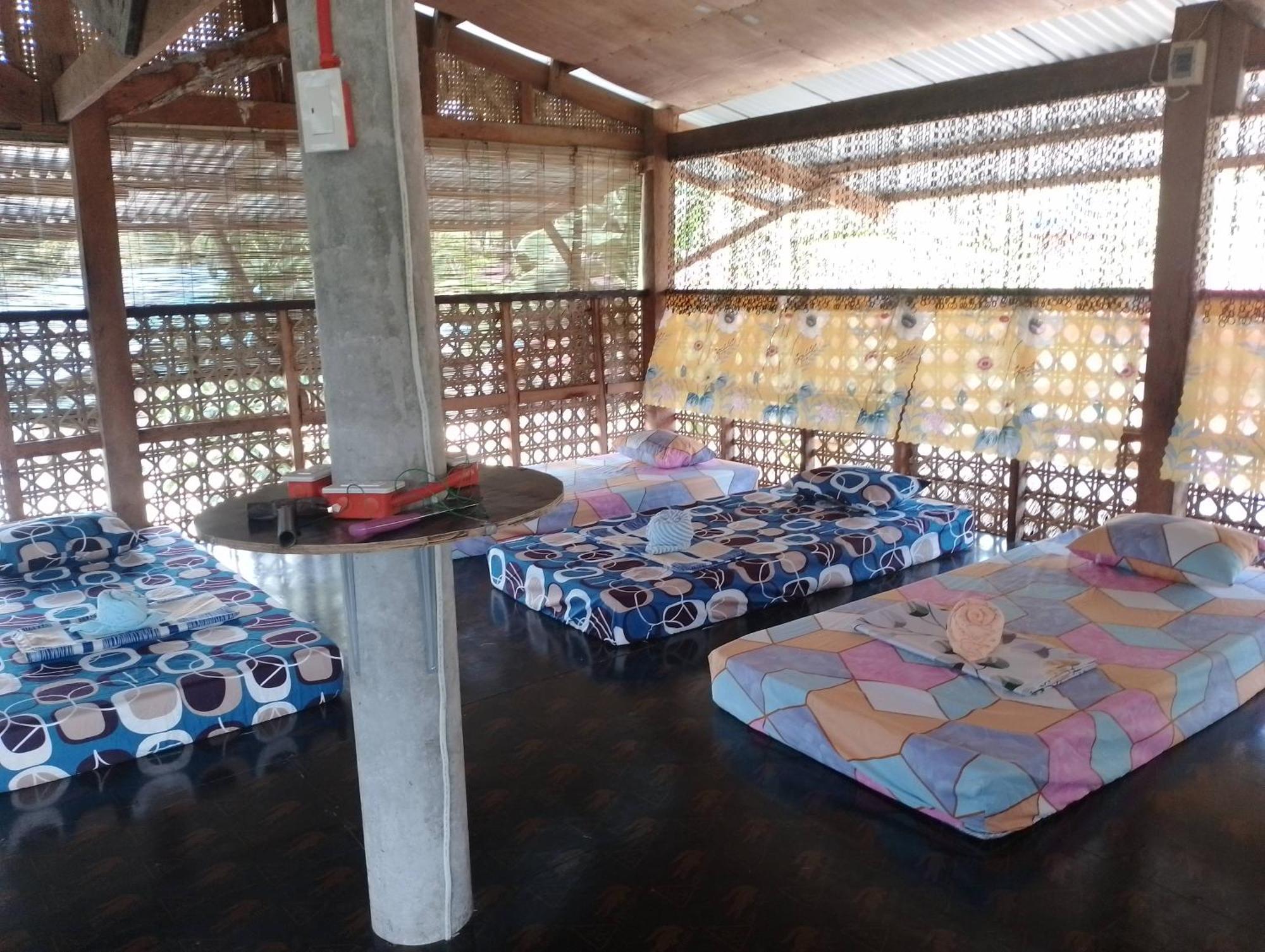 Lhoyjean Garden Hostel Batuan Dış mekan fotoğraf